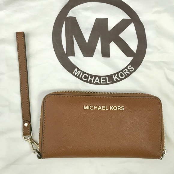 Michael Kors Studded Purse & Wallet Set - Picture 4 of 6